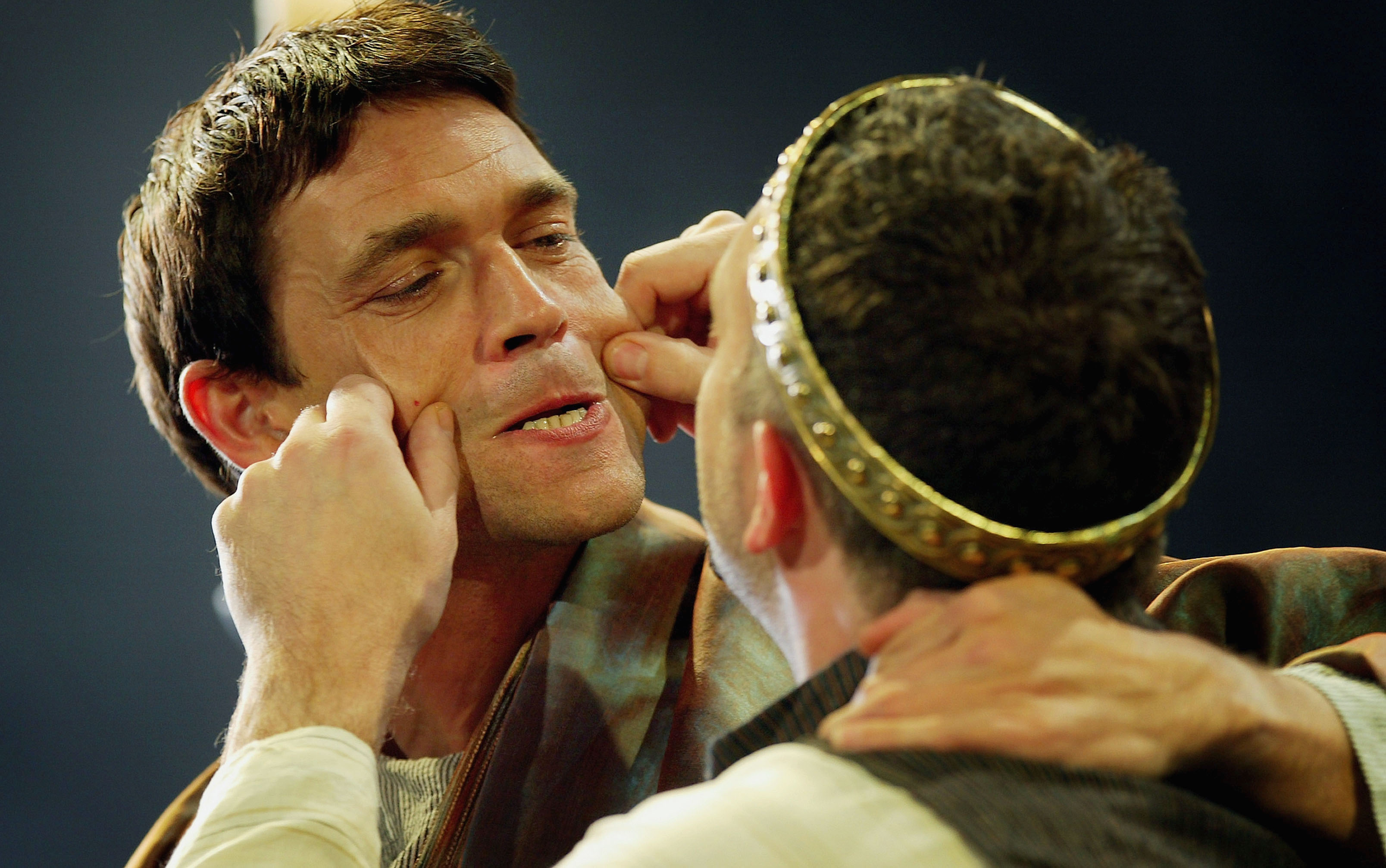 LONDON - OCTOBER 22: Actor Dougray Scott (L) and Jasper Britton attend photocall to launch John Caird's new production of "Becket" at the Theatre Royal, Haymarket on October 22, 2004 in London. The play explores the tempestuous relationship between Thomas a Becket and King Henry II with Scott taking the title role. (Photo by Bruno Vincent/Getty Images)