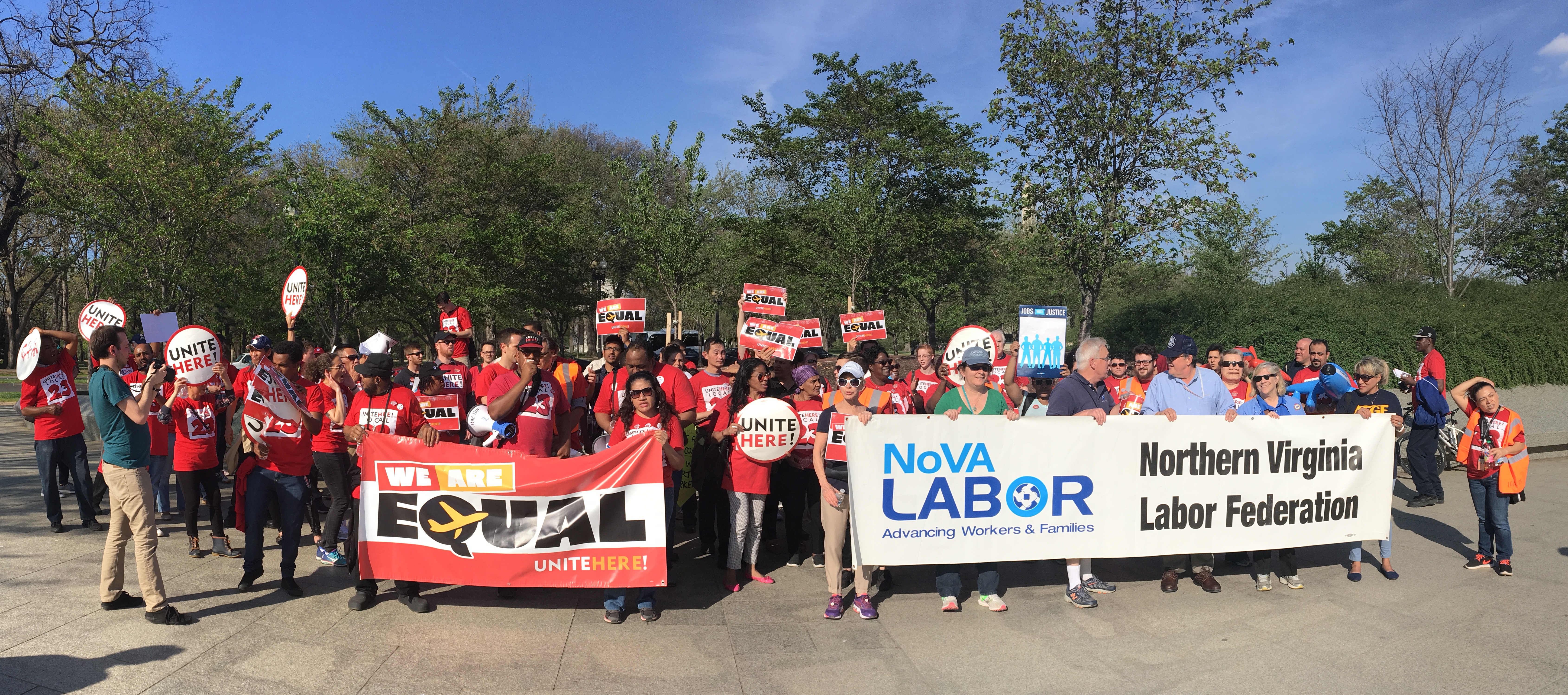 Airline catering workers in the Washington, D.C., area rallied for higher wages on Wednesday. (Photo Courtesy Meghan Cohorst, UNITE HERE)