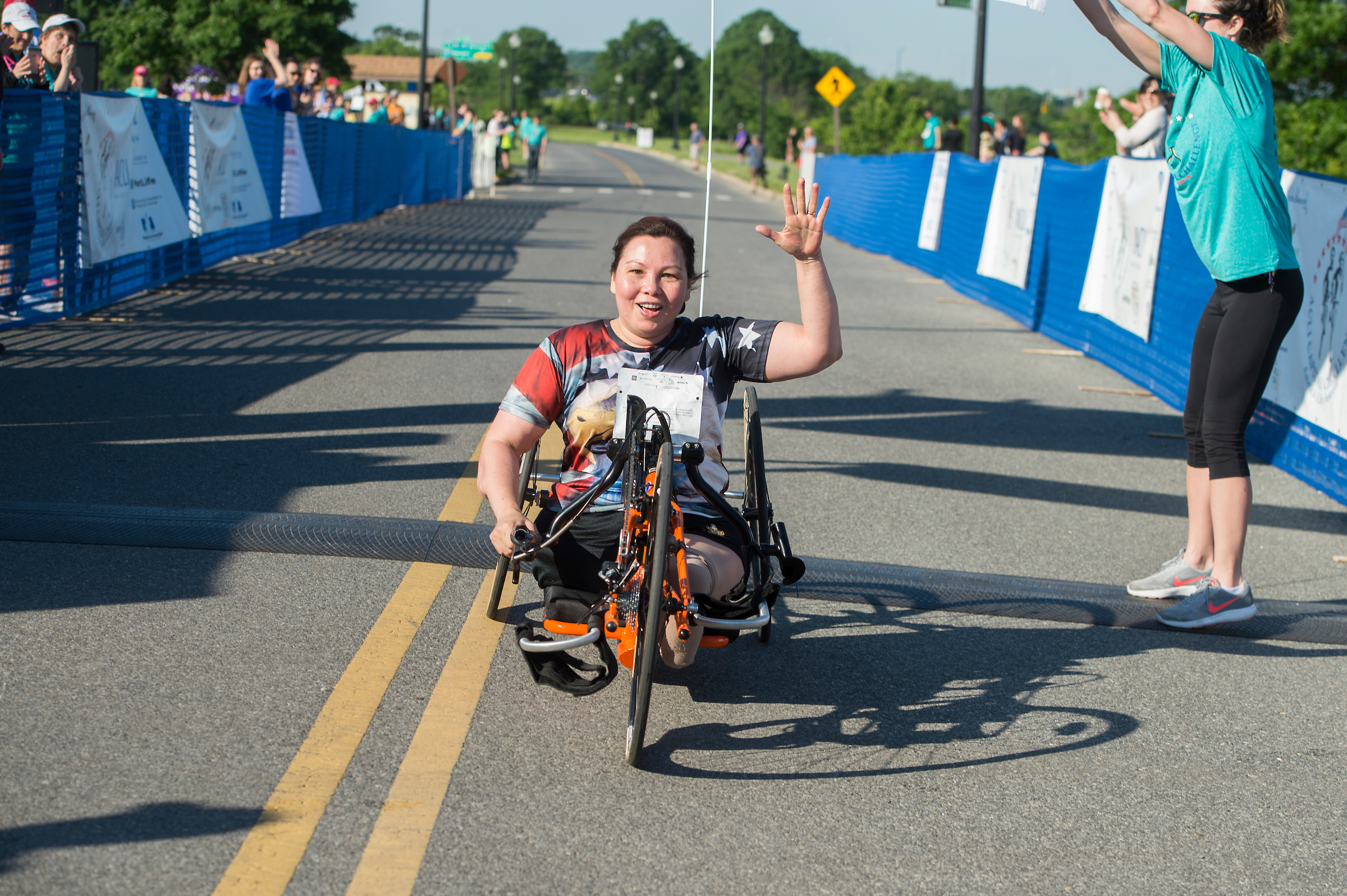 UNITED STATES - MAY 17: Sen. Tammy Duckworth, D-Ill., finishes the ACLI Capital Challenge 3 Mile Team Race in Anacostia Park, May 17, 2017. (Photo By Tom Williams/CQ Roll Call)
