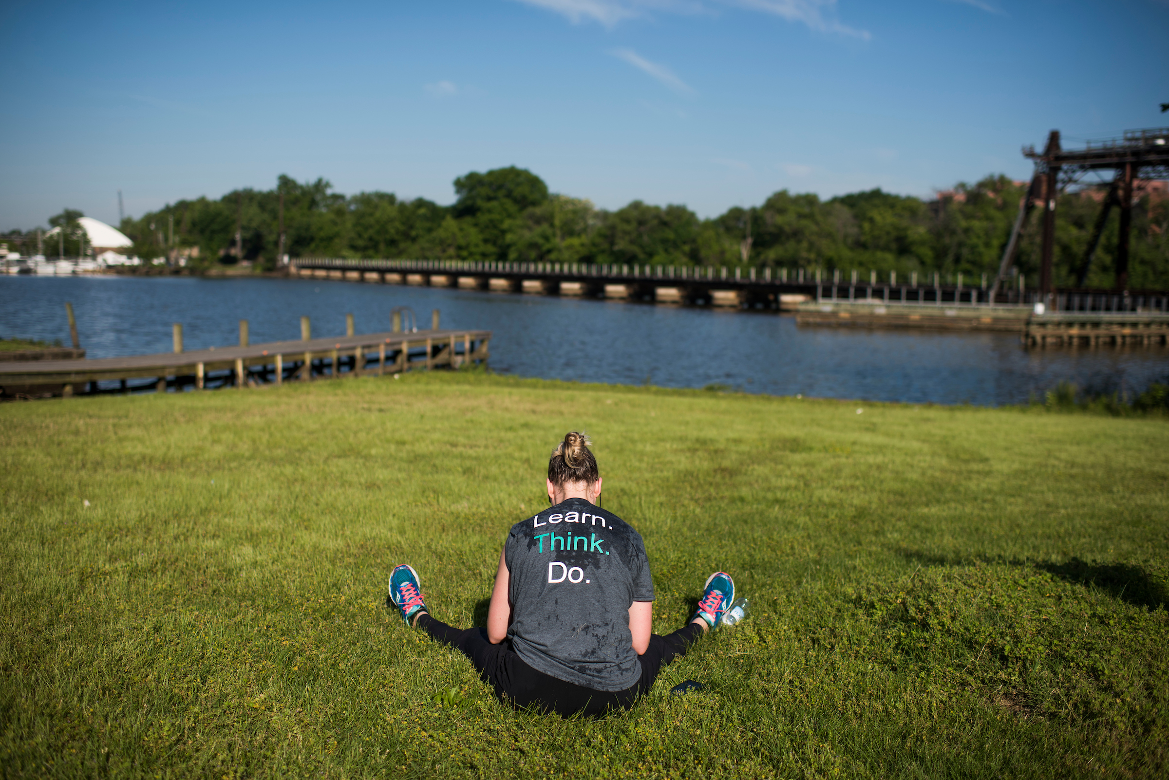 UNITED STATES - MAY 17: A runner rests after finishing the ACLI Capital Challenge 3 Mile Team Race in Anacostia Park, May 17, 2017. (Photo By Tom Williams/CQ Roll Call)