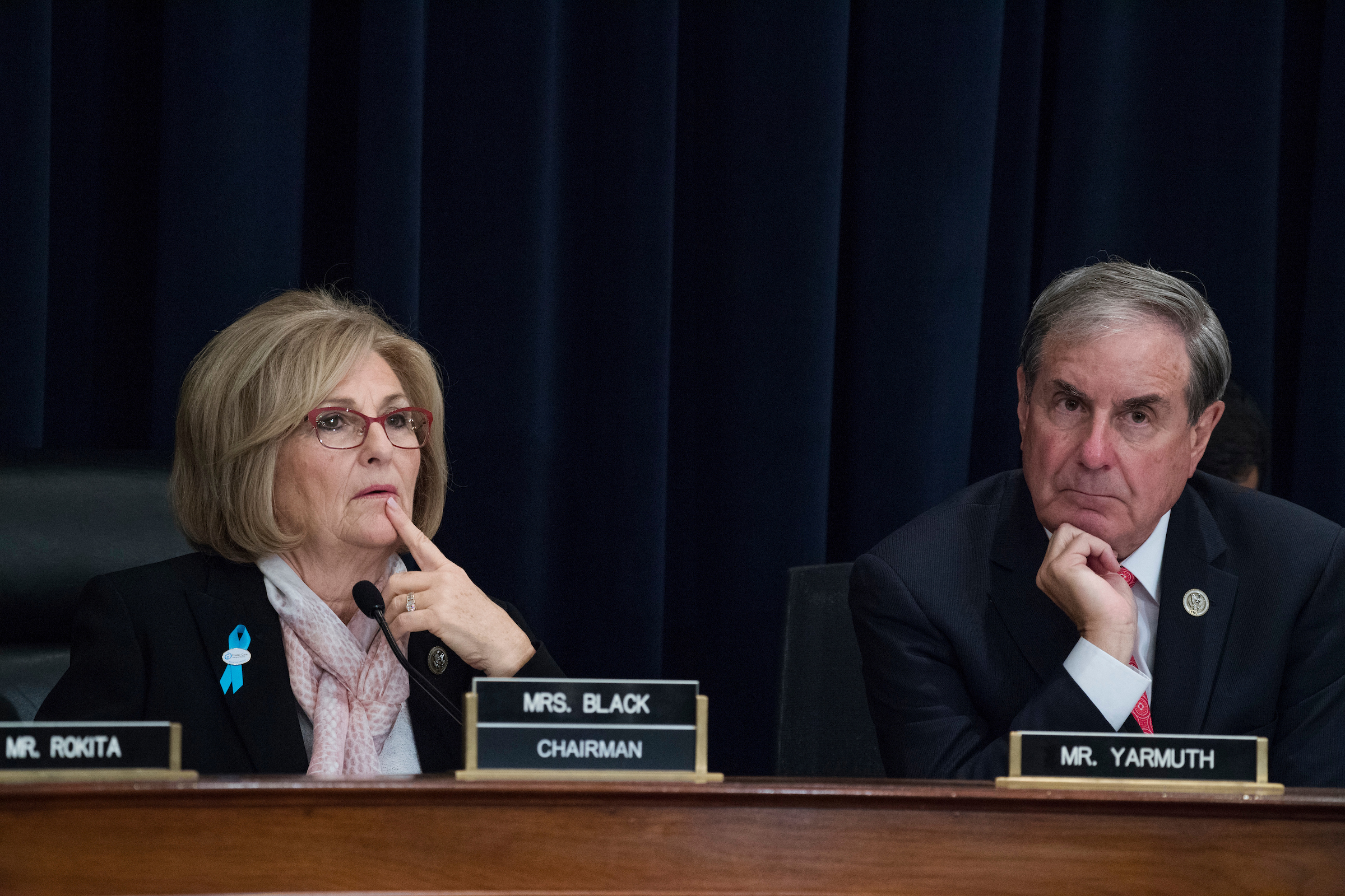 House Budget Committee Chairwoman Diane Black, R-Tenn., and Ranking Member John Yarmuth, D-Ky., listen to testimony by OMB Director Mick Mulvaney during a committee hearing on May 24, 2017. (Photo By Tom Williams/CQ Roll Call)