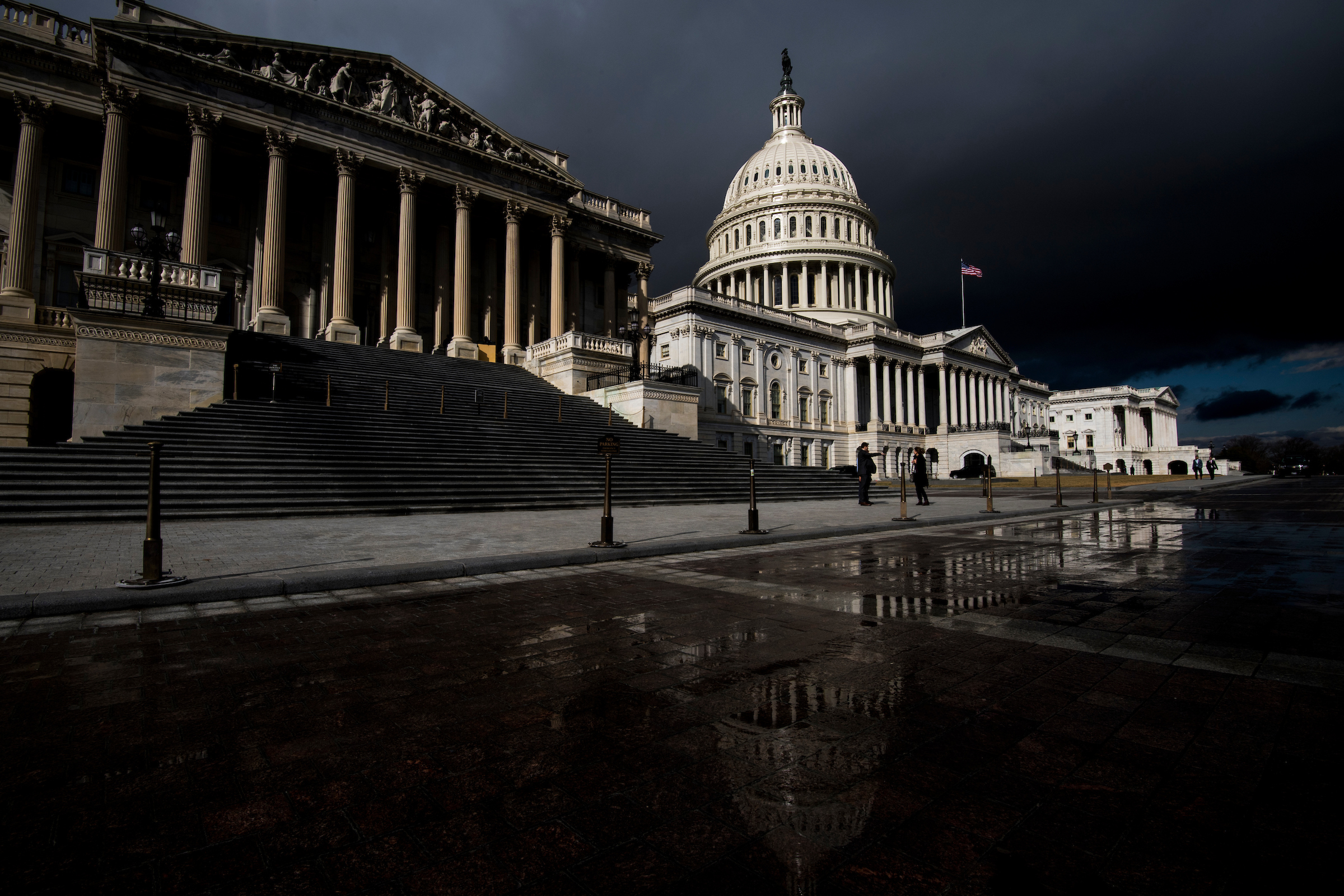 : Storm clouds pass over the dome of the U.S. Capitol building on Tuesday, Jan. 23, 2018. (Bill Clark/CQ Roll Call)