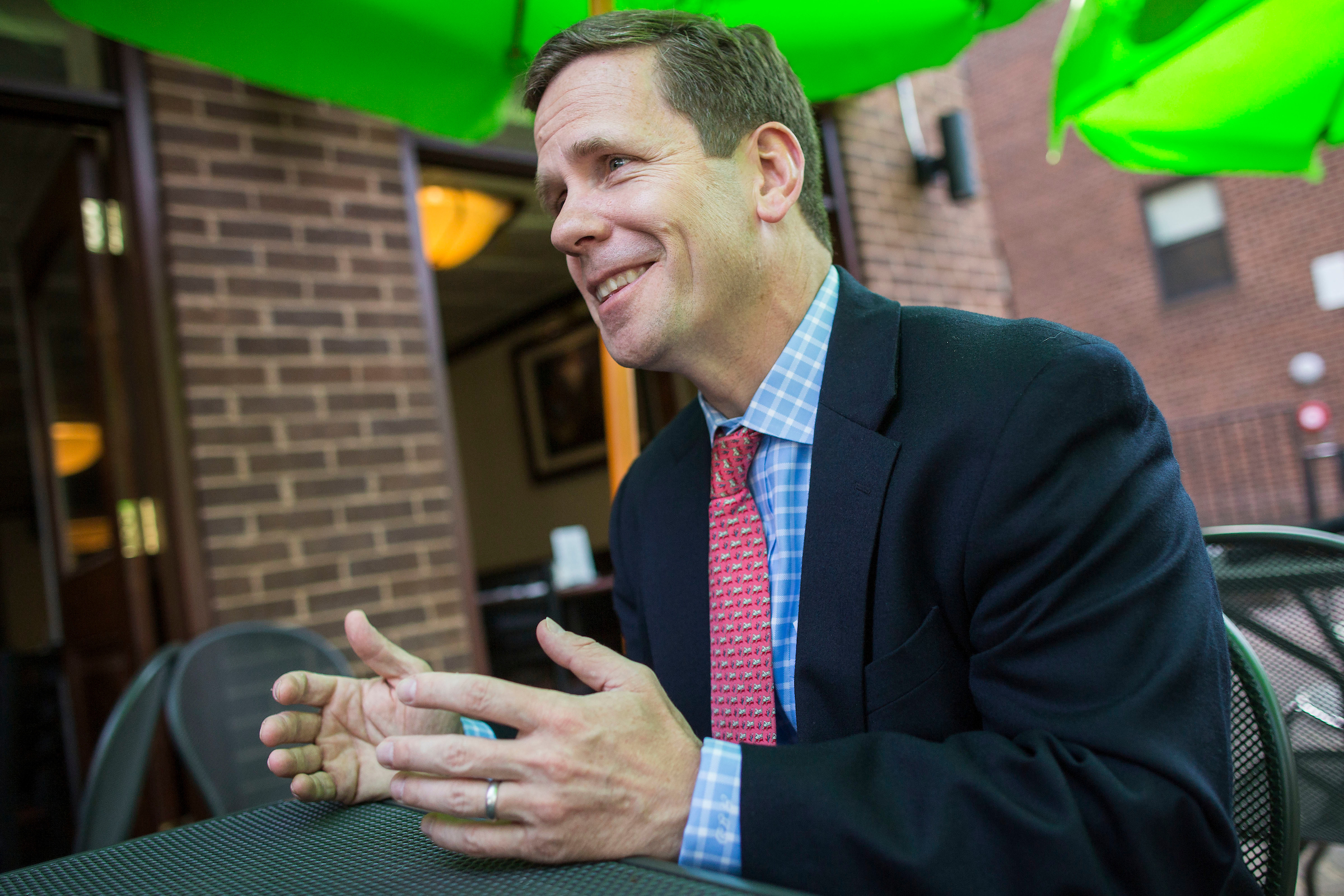 Former Illinois Rep. Robert J. Dold is behind a new nonprofit social welfare organization educating Americans about “center-right” Republicans and their work in Congress. (Al Drago/CQ Roll Call file photo)