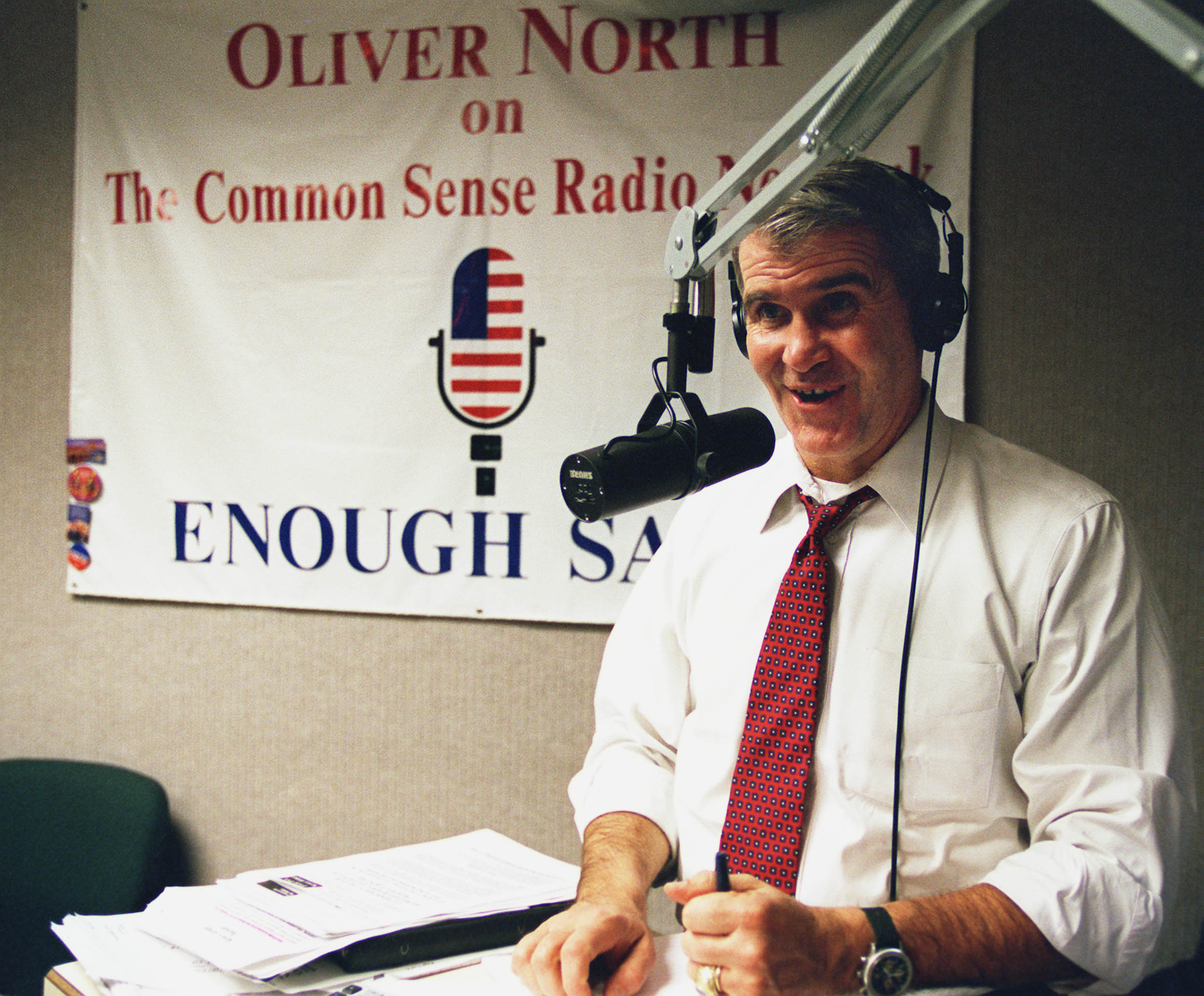 01/28/98.OLLIE NORTH RADIO SHOW--Oliver North during his show the day after President Clinton's State of the Union Address..CONGRESSIONAL QUARTERLY PHOTO BY SCOTT J. FERRELL.