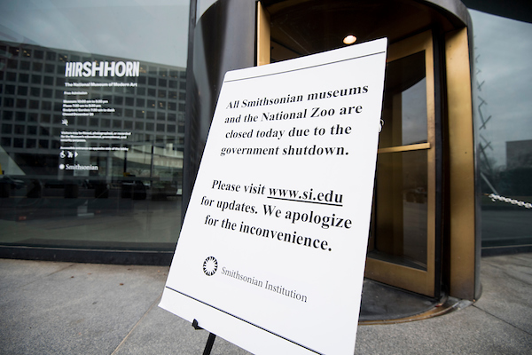 A sign outside of the Smithsonian's Hirshhorn Museum notifies visitors that all Smithsonian museums are closed due to the government shut down on Wednesday, Jan. 2, 2019. (Bill Clark/CQ Roll Call)