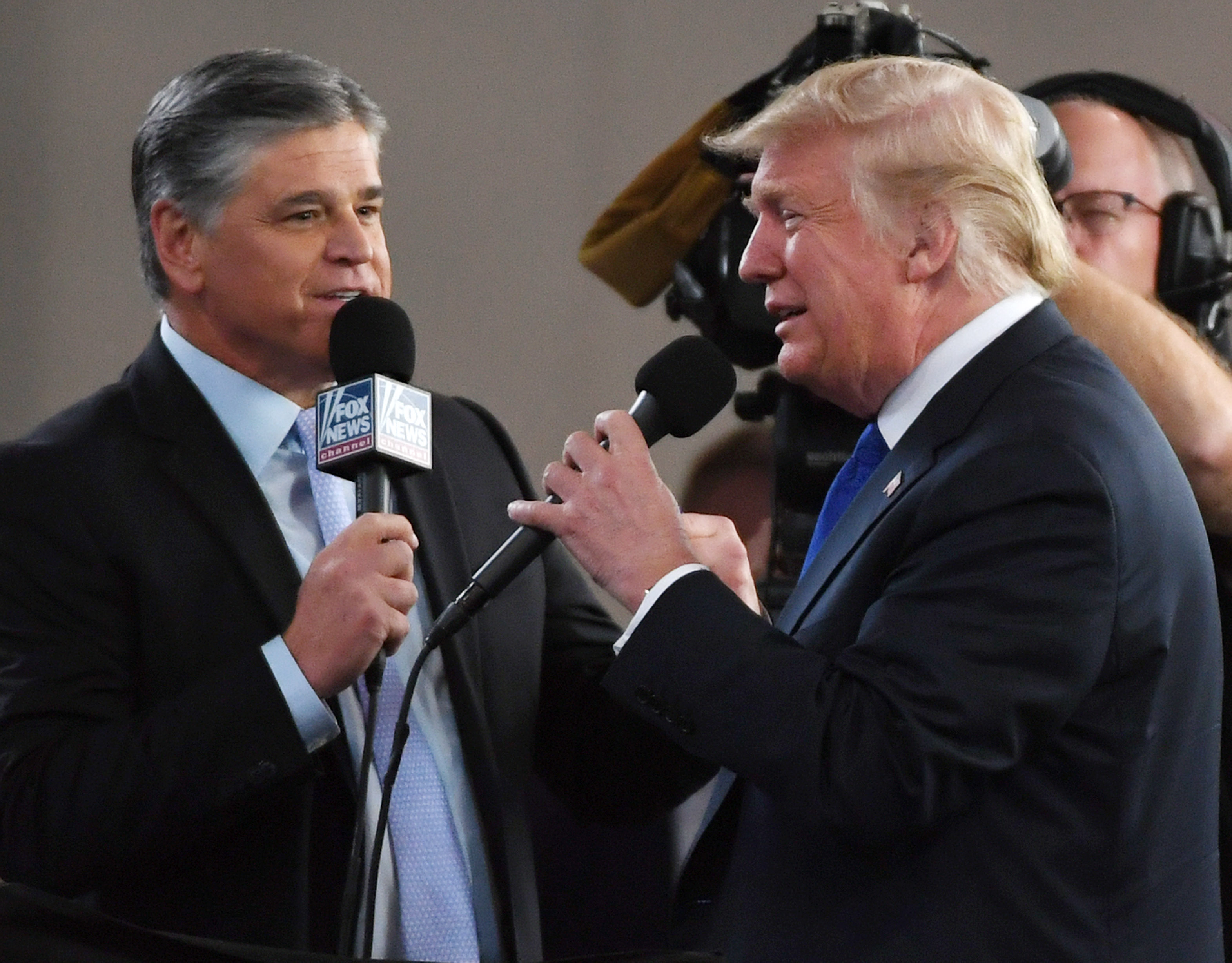 Fox News Channel and radio talk show host Sean Hannity (left) interviews President Donald Trump before a campaign rally at the Las Vegas Convention Center on September 20. (Photo by Ethan Miller/Getty Images)